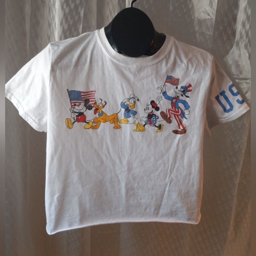 Disney USA Mickey & Crew Crop Top Fourth Of July Girls Large Tee